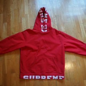 SUPREME RED HOODIE SS2021